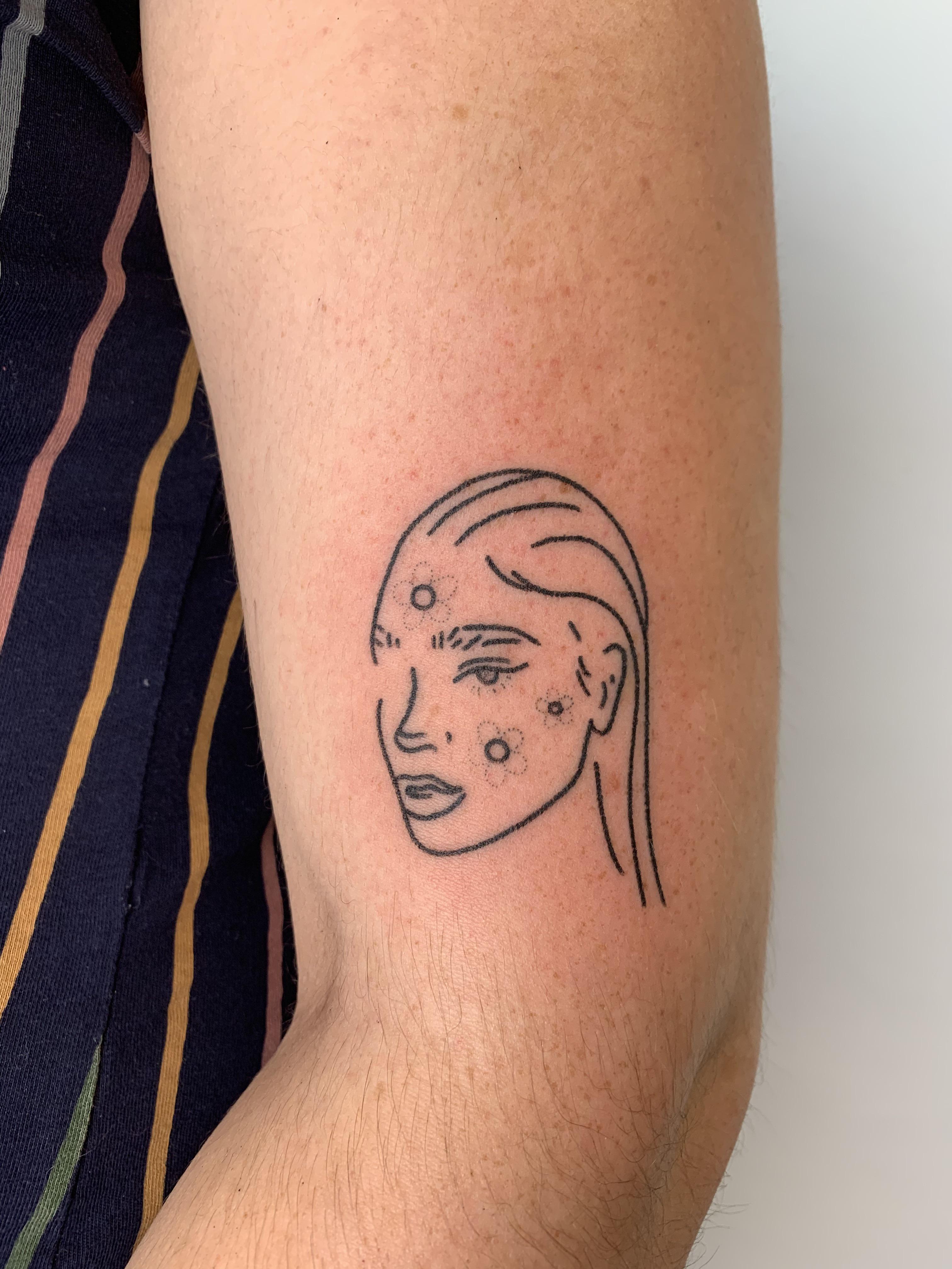 First tattoo for her! From my original flashes. Done with 11rlbt and 3rlbt.  @fredpokes on instagram. Thanks x | Scrolller